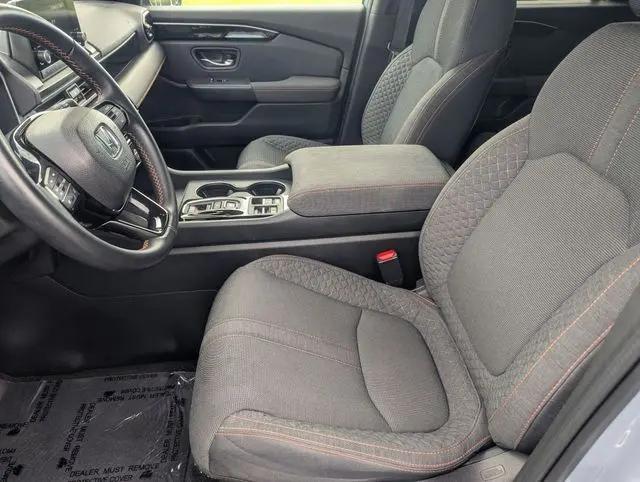 2023 Honda Pilot AWD Sport