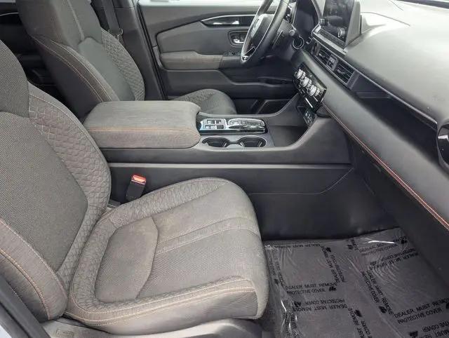 2023 Honda Pilot AWD Sport