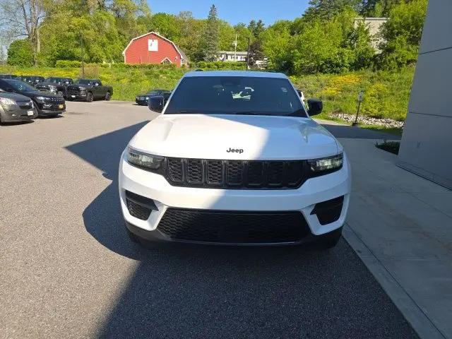 2025 Jeep Grand Cherokee Altitude X 4x4