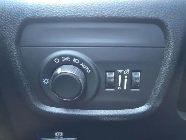 2025 Jeep Grand Cherokee Altitude X 4x4