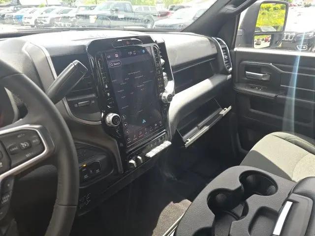 2025 Ram 2500 Big Horn Crew Cab 4x4 6'4" Box