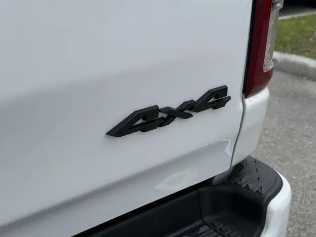 2021 Ram 1500 Big Horn Crew Cab 4x4 5'7" Box