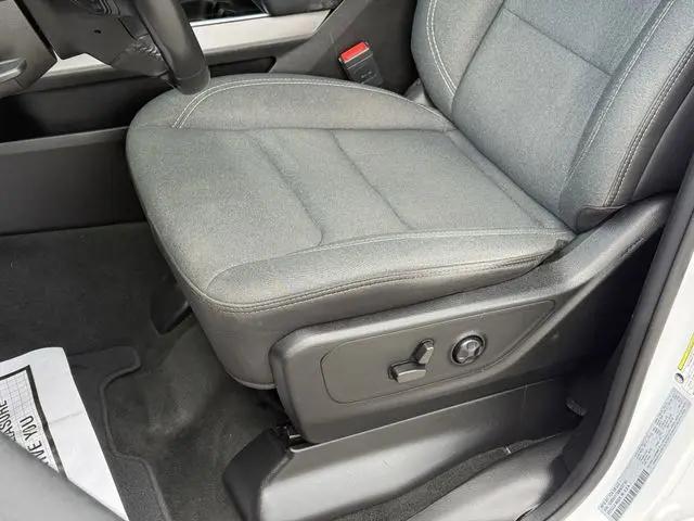 2021 Ram 1500 Big Horn Crew Cab 4x4 5'7" Box