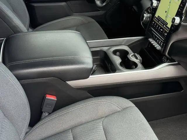 2021 Ram 1500 Big Horn Crew Cab 4x4 5'7" Box