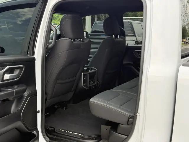 2021 Ram 1500 Big Horn Crew Cab 4x4 5'7" Box