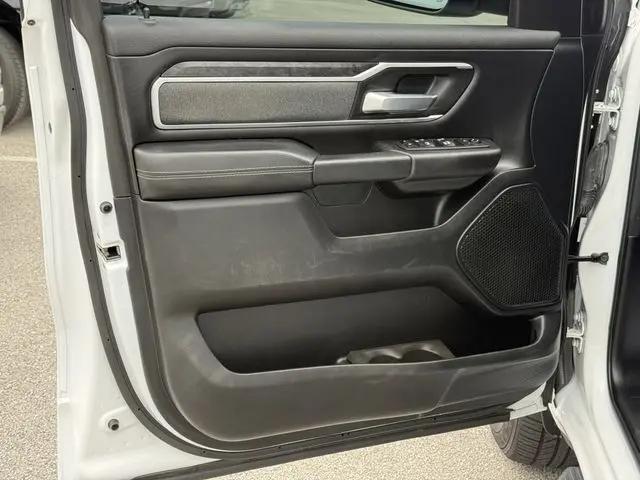 2021 Ram 1500 Big Horn Crew Cab 4x4 5'7" Box
