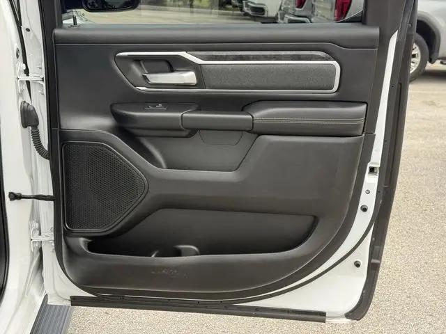 2021 Ram 1500 Big Horn Crew Cab 4x4 5'7" Box