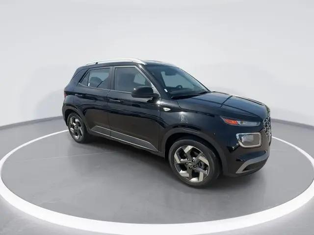 2022 Hyundai Venue SEL