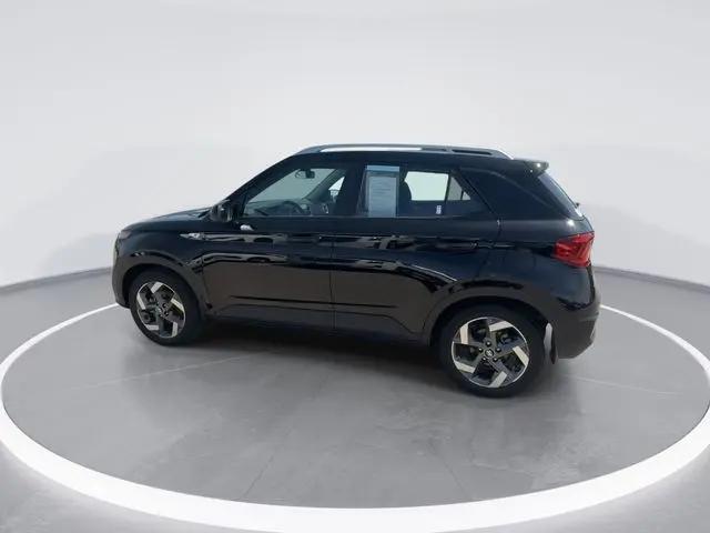 2022 Hyundai Venue SEL