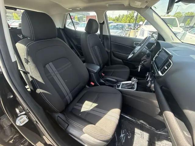2022 Hyundai Venue SEL