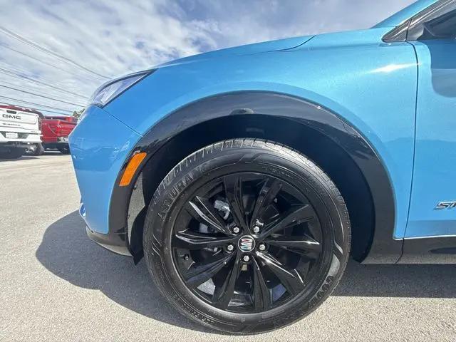 2025 Buick NV Sport Touring FWD