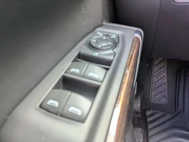 2021 GMC Sierra 1500 4WD Crew Cab Short Box Elevation