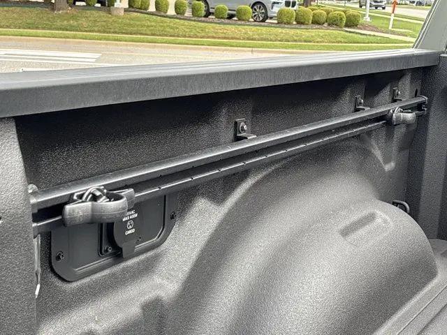 2026 Ram 1500 Tradesman Crew Cab 4x4 5'7" Box