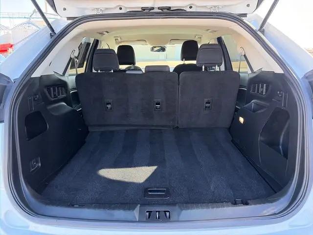 2022 Ford Edge SE