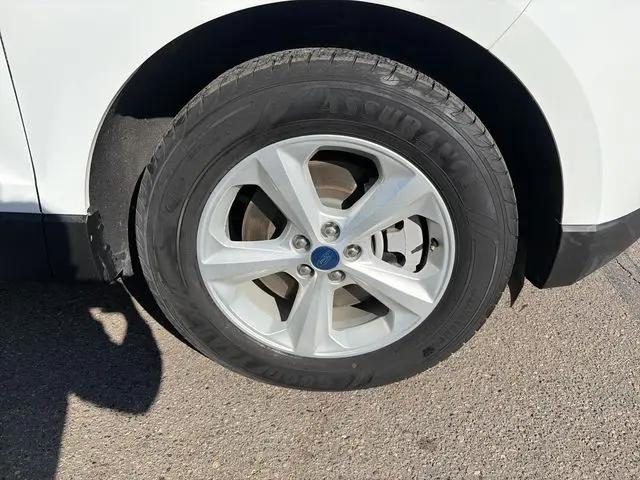 2022 Ford Edge SE