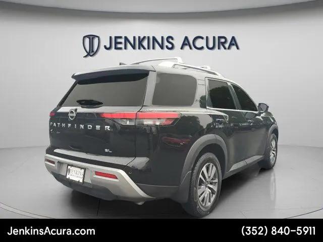 2022 Nissan Pathfinder SL 2WD