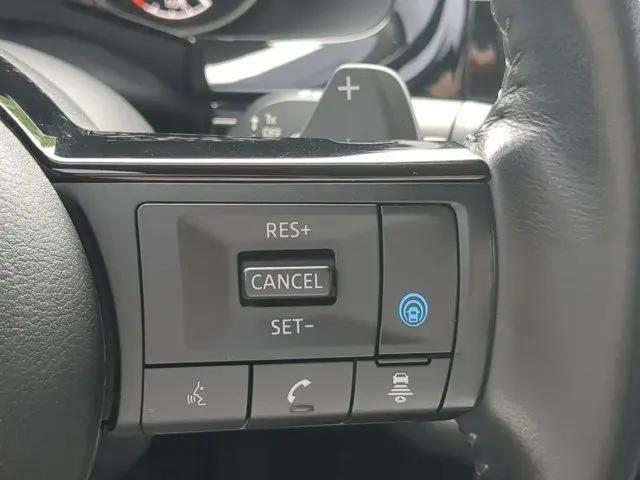 2022 Nissan Pathfinder SL 2WD
