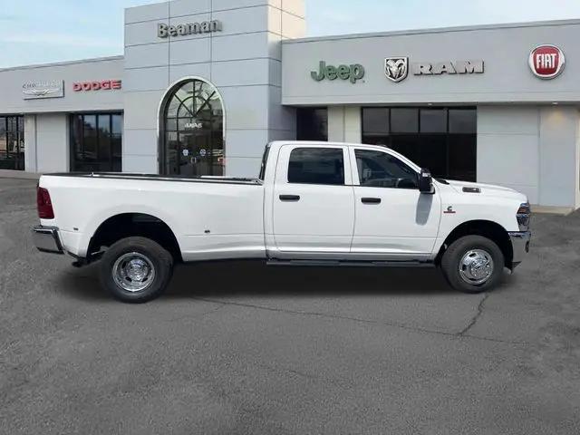 2026 Ram 3500 Tradesman Crew Cab 4x4 8' Box