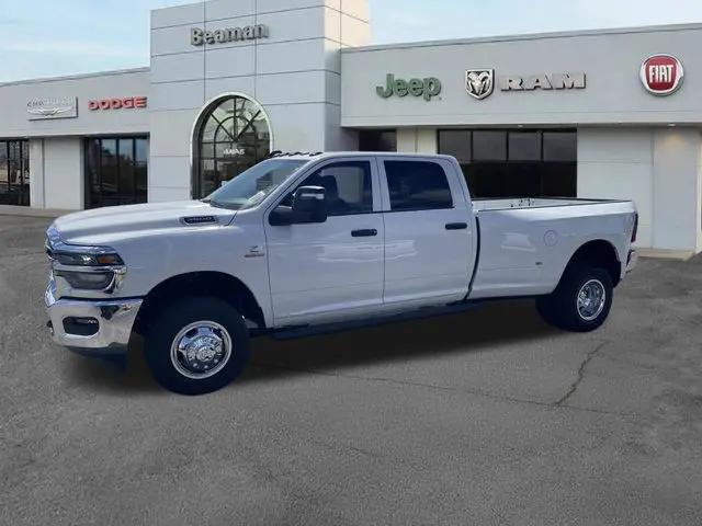 2026 Ram 3500 Tradesman Crew Cab 4x4 8' Box