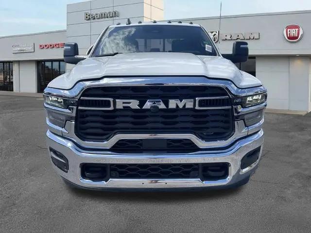 2026 Ram 3500 Tradesman Crew Cab 4x4 8' Box