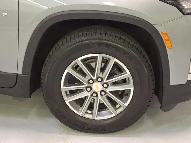 2023 Chevrolet Traverse AWD LT Leather