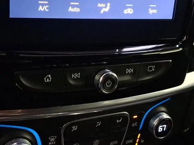 2023 Chevrolet Traverse AWD LT Leather