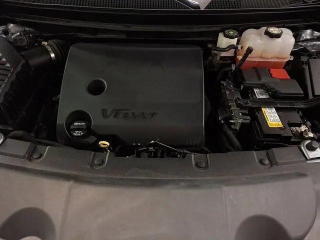 2023 Chevrolet Traverse AWD LT Leather