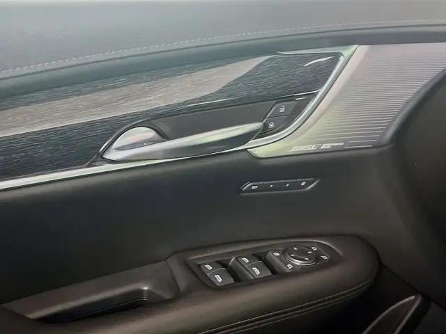 2023 Cadillac XT5 FWD Premium Luxury
