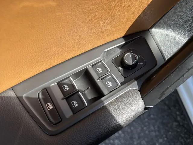2019 Volkswagen Tiguan 2.0T SEL R-Line