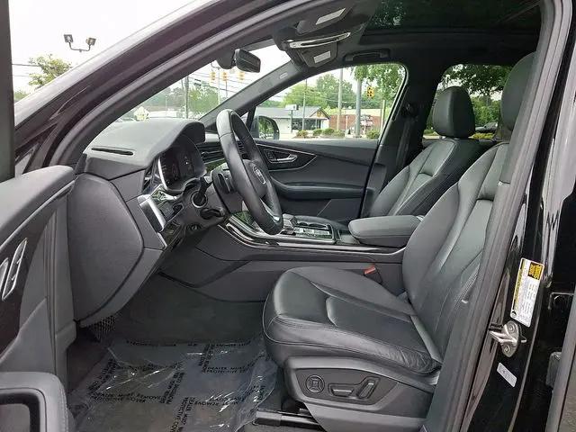 2022 Audi Q7 Premium Plus 55 TFSI quattro Tiptronic