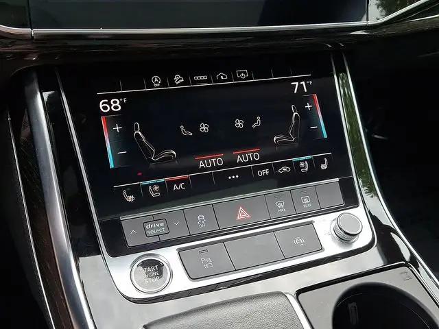 2022 Audi Q7 Premium Plus 55 TFSI quattro Tiptronic