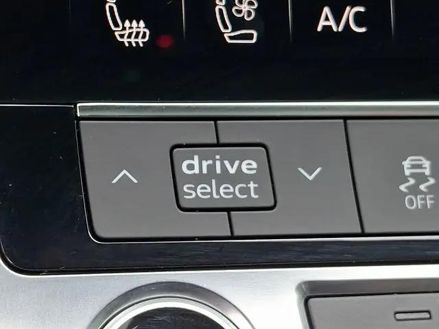 2022 Audi Q7 Premium Plus 55 TFSI quattro Tiptronic