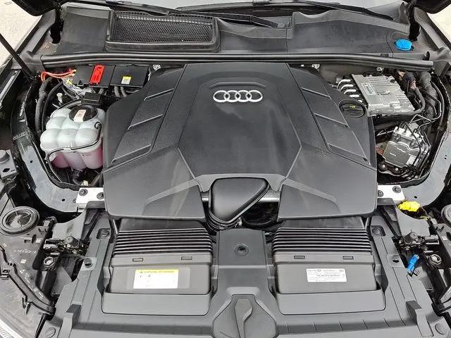 2022 Audi Q7 Premium Plus 55 TFSI quattro Tiptronic