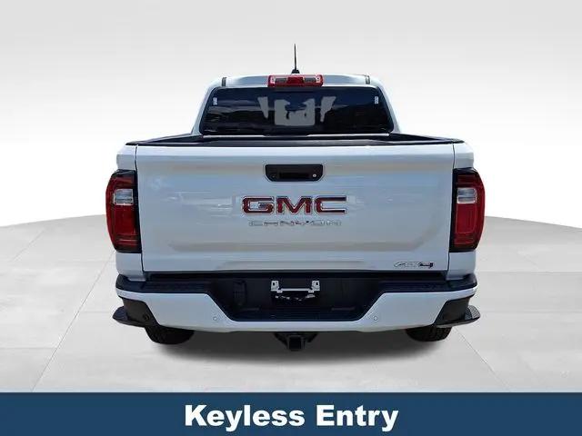 2025 GMC Canyon 4WD AT4