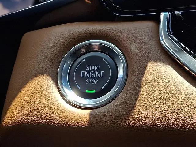 2025 GMC Canyon 4WD AT4