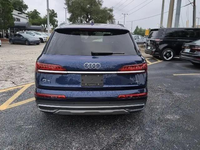 2022 Audi Q7 Premium 45 TFSI quattro Tiptronic