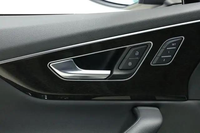 2022 Audi Q7 Premium 45 TFSI quattro Tiptronic