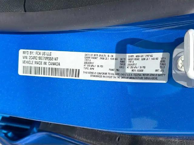 2027 Chrysler Pacifica Select