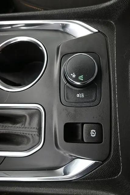 2020 Chevrolet Traverse FWD LT Cloth