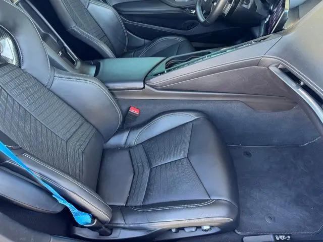 2021 Chevrolet Corvette Stingray RWD Coupe 2LT