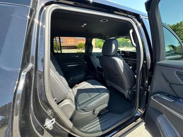 2025 Chevrolet Traverse FWD LT