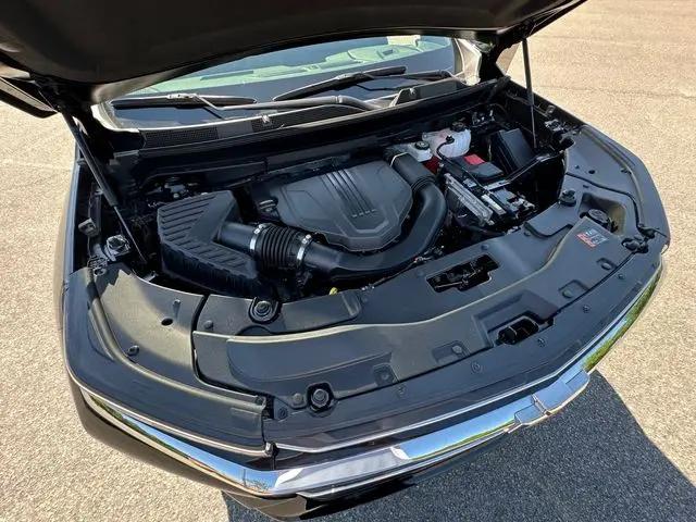 2025 Chevrolet Traverse FWD LT