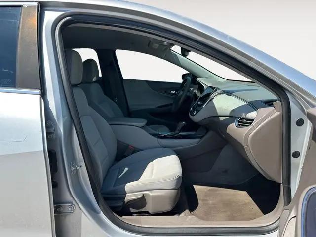 2017 Chevrolet Malibu 1LT