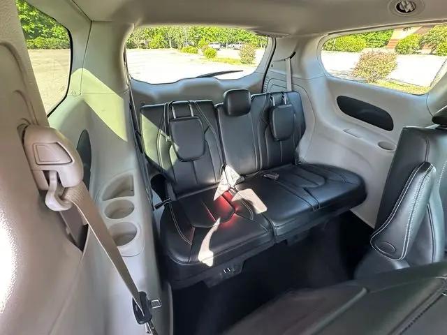 2024 Chrysler Pacifica Hybrid Select