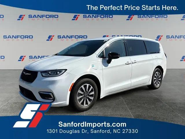 2024 Chrysler Pacifica Hybrid Select for sale in Sanford, NC