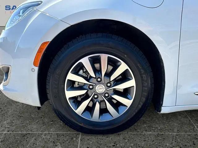 2020 Chrysler Pacifica Hybrid Limited