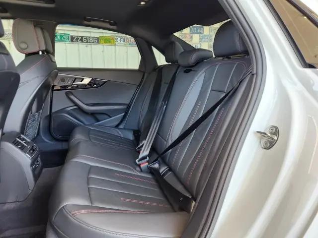 2019 Audi A4 45 Premium