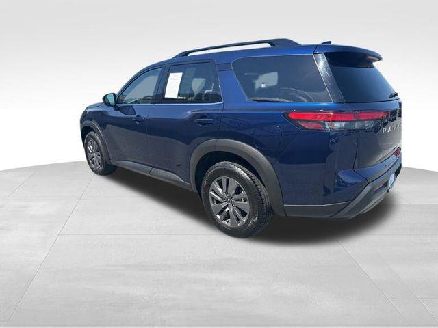 2025 Nissan Pathfinder SV 4WD