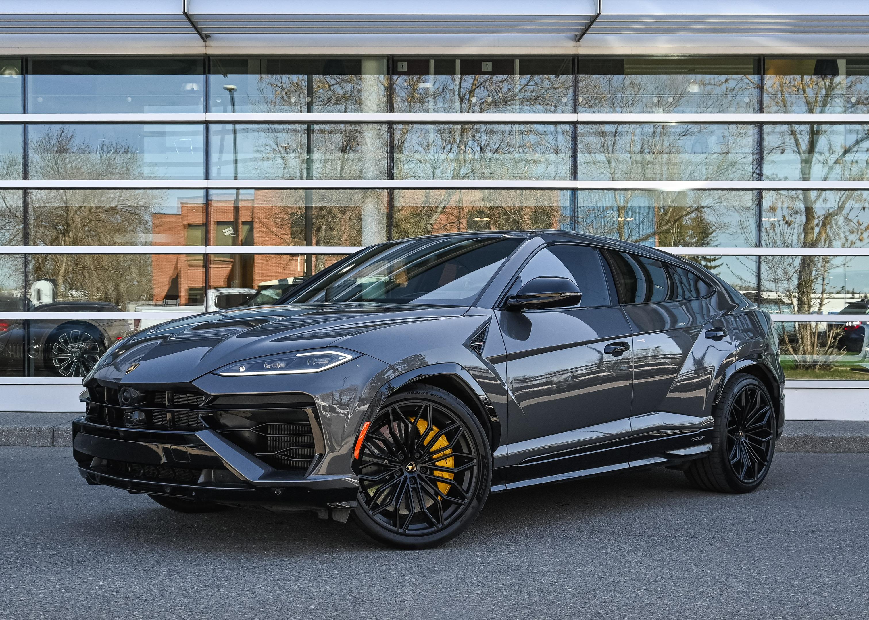 /2025 Lamborghini Urus