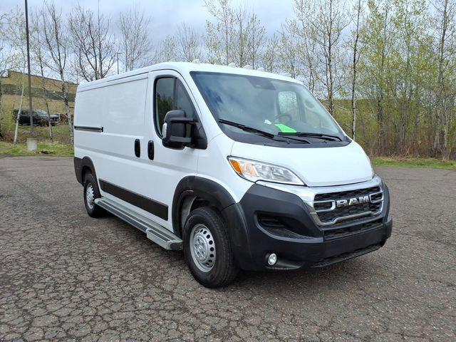 2025 Ram ProMaster 2500 Cargo Van Tradesman Low Roof 136" WB w/Pass Seat